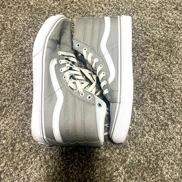 Vans - Picture 1 of 1